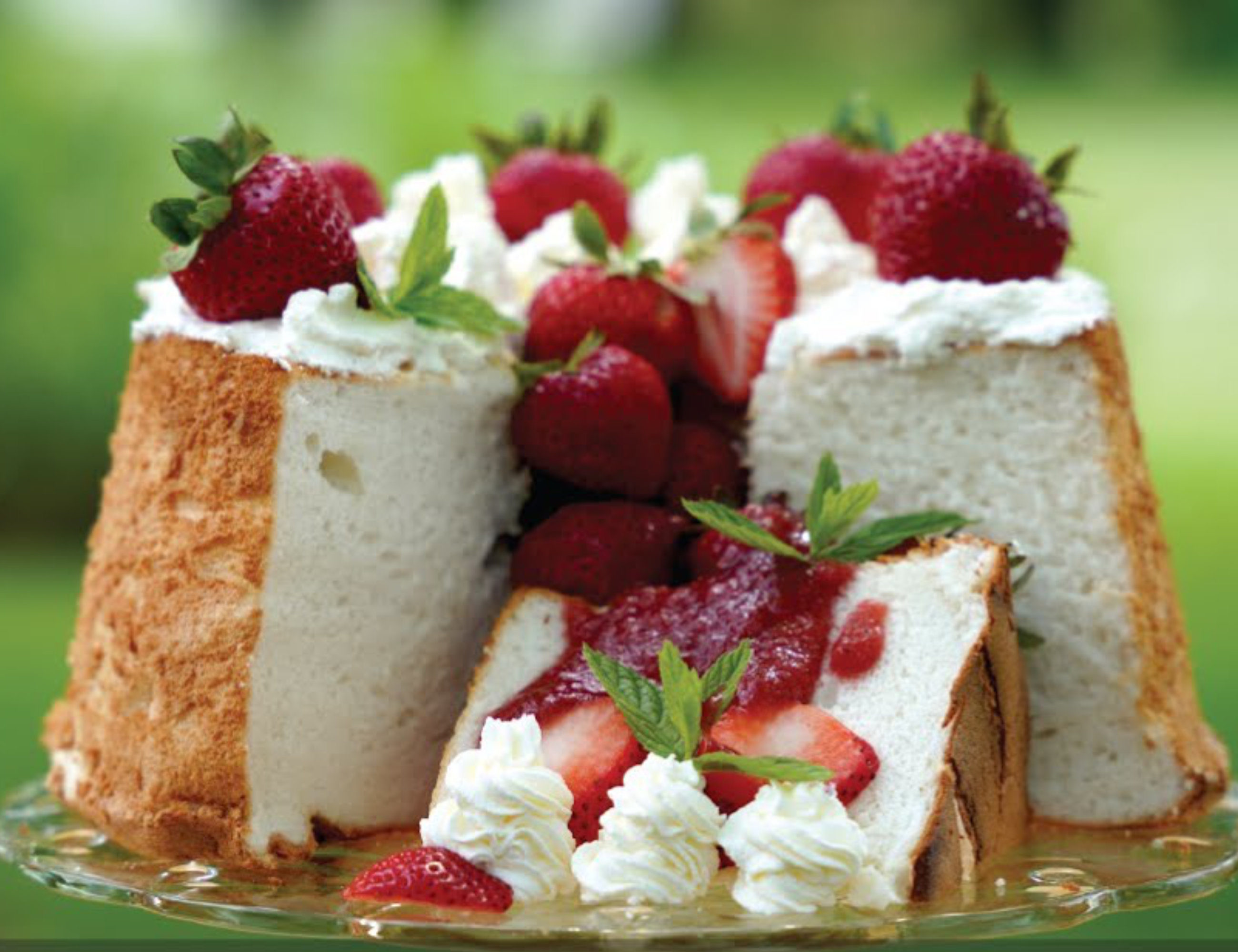 Easy Angel Food Cake Recipe