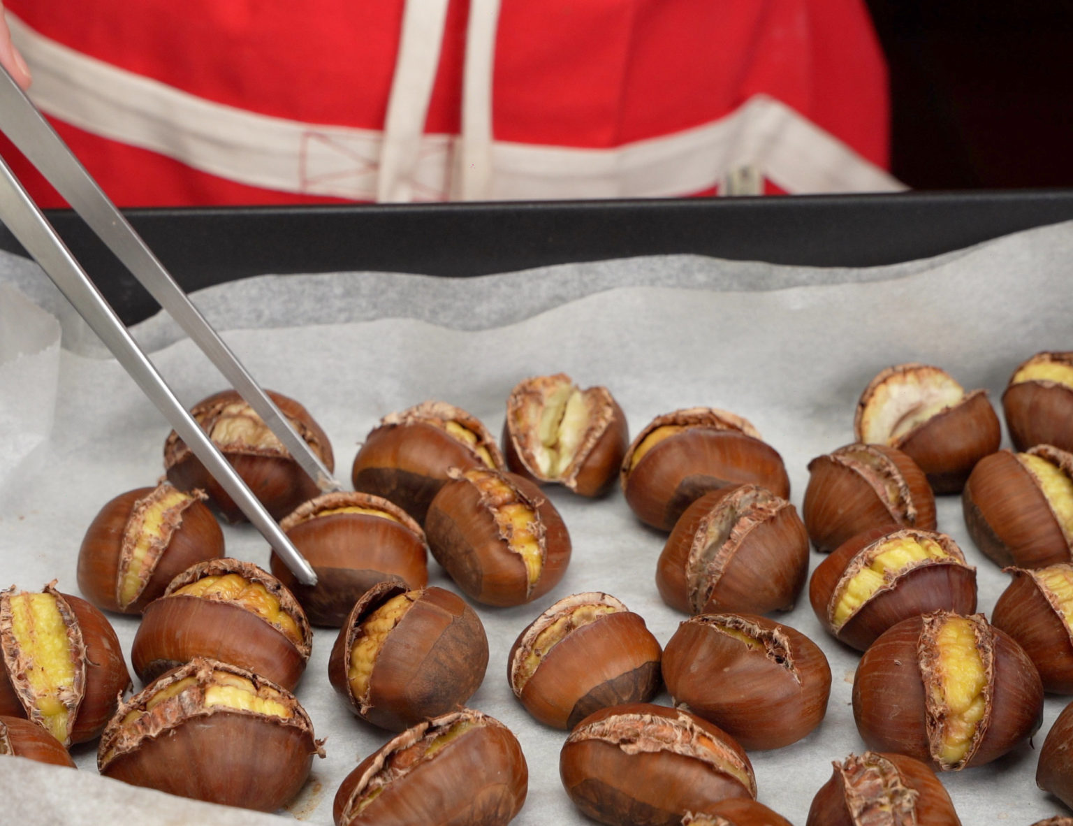 Roasting Chestnuts in the Oven? Read our Guide!