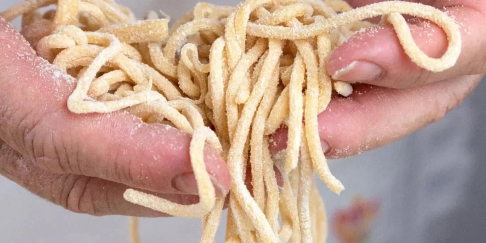 https://www.piattorecipes.com/wp-content/uploads/2024/01/Fresh-Spaghetti-alla-Chitarra.webp